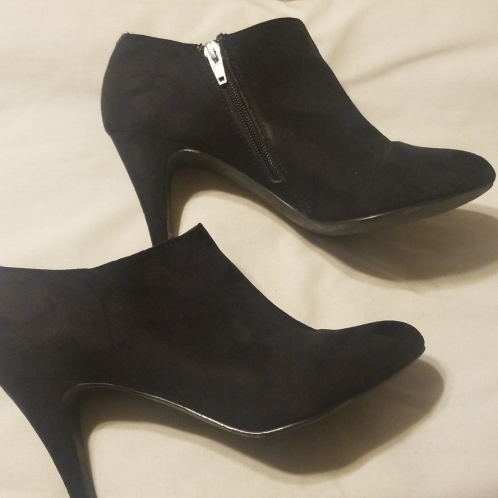 Booties - Picture 3 of 6